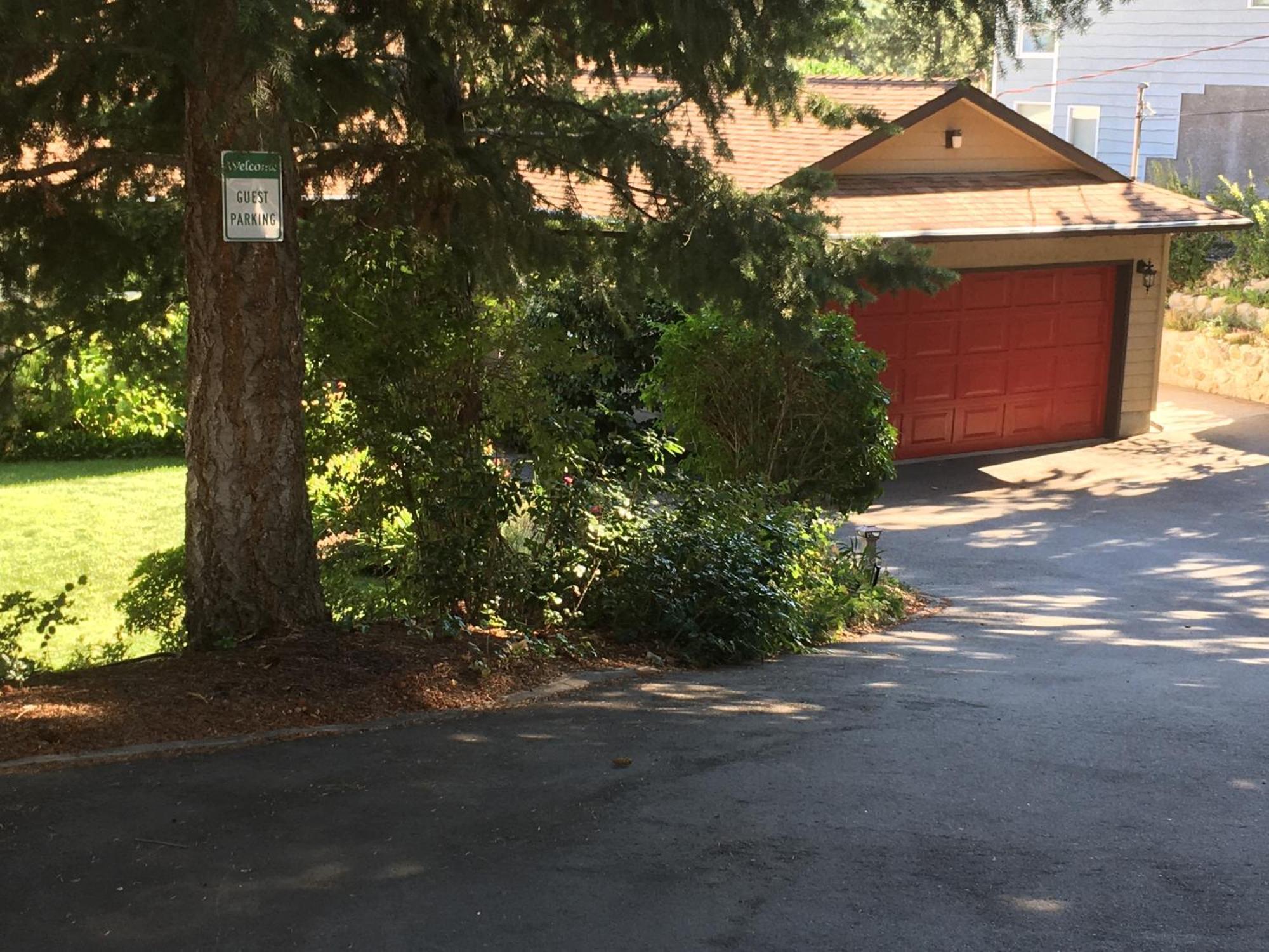 Lakeview Gardens B&B Peachland Bagian luar foto